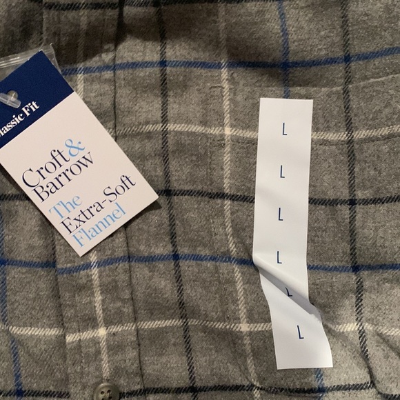 Men’s button up shirt - Picture 2 of 3